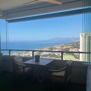 https://vistas-al-mar-marbella-del-este.es-andalucia.com